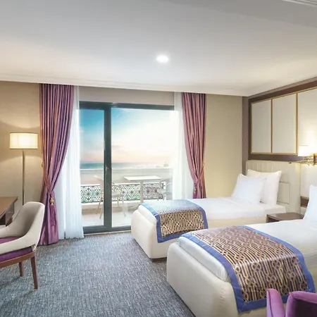 Hotel Ramada Plaza By Wyndham Silivri