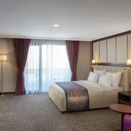 Ramada Plaza By Wyndham Hotel