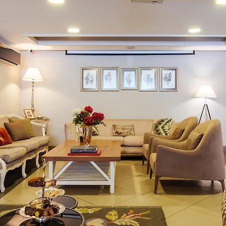Cheya Besiktas Bosphorus City Center & 3*