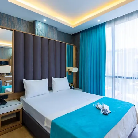 Hotel Black Palace *