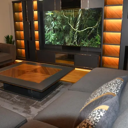 Apartment Taksim Perfect Residence, 3 Bedrooms, 140 M2, Pool Gym Sauna Access Istanbul