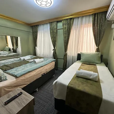 Hotel Royal Old City 3*