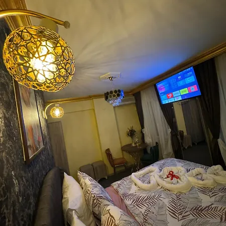 Royal Old City Hotel
