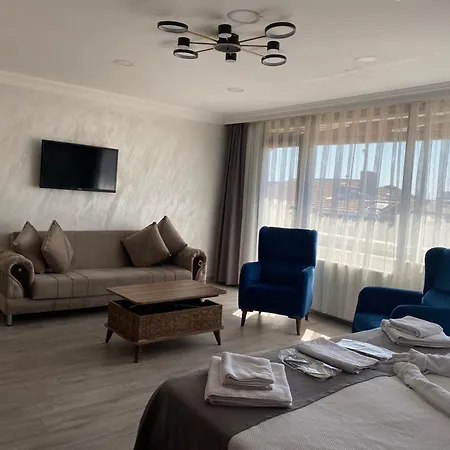Galata Moon 2*