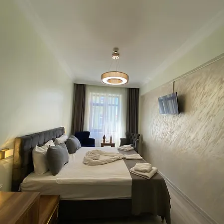 Galata Moon Hotel 2*