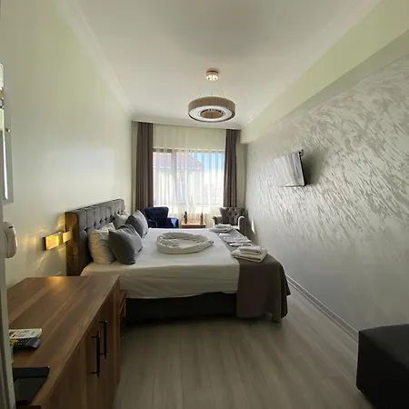 Galata Moon 2*