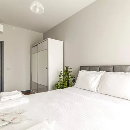 Luxurious & Cozy In Benesta *