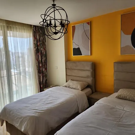Taksim Perfect Residence, 3 Bedrooms, 140 M2, Pool Gym Sauna Access * Istanbul