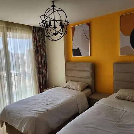 Taksim Perfect Residence, 3 Bedrooms, 140 M2, Pool Gym Sauna Access Apartment Istanbul