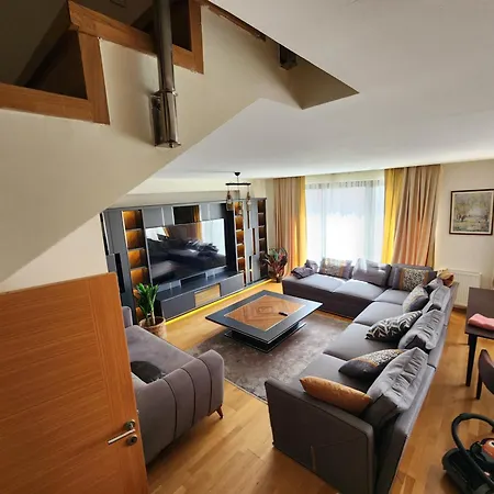 Taksim Perfect Residence, 3 Bedrooms, 140 M2, Pool Gym Sauna Access * Istanbul