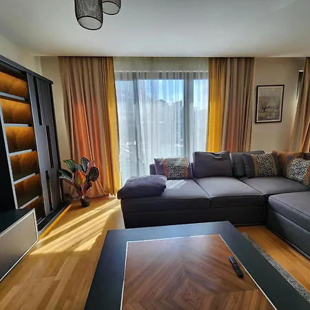 Taksim Perfect Residence, 3 Bedrooms, 140 M2, Pool Gym Sauna Access Apartment