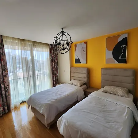 Taksim Perfect Residence, 3 Bedrooms, 140 M2, Pool Gym Sauna Access Istanbul