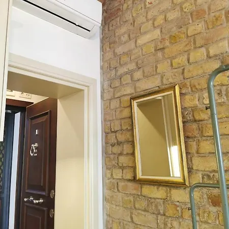 Ottobalat Apartment *