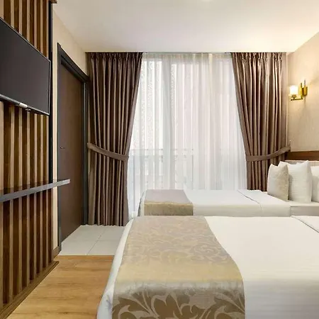 Hotel Operla Airport Hotels, Tm