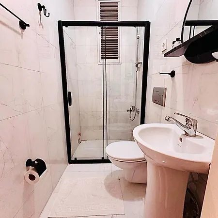 Alhambra 3*