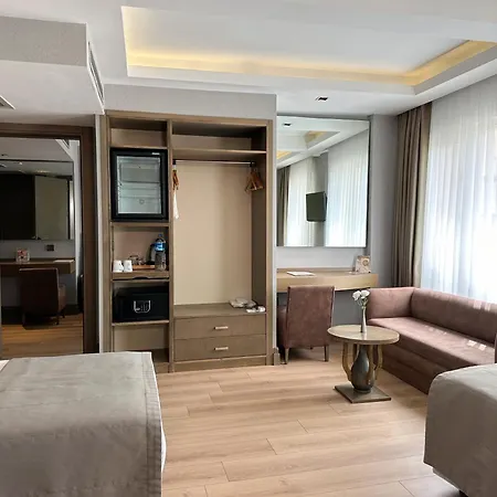 Grand Beyazit Old Hotel