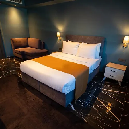 Hotel Mas Nisantasi 5*