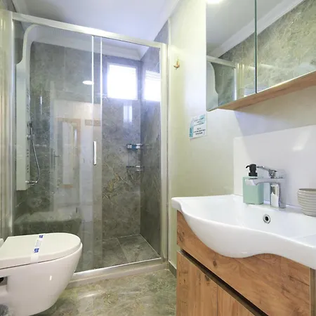Hotel Loren Hotel&suites 3*