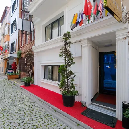 Hotel Loren Hotel&suites 3*