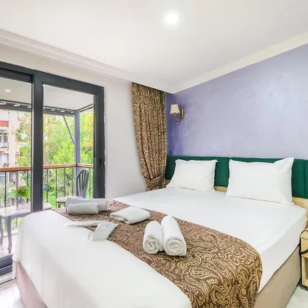 Hotel Loren Hotel&suites 3*