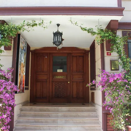 Отель Aruna Boutique