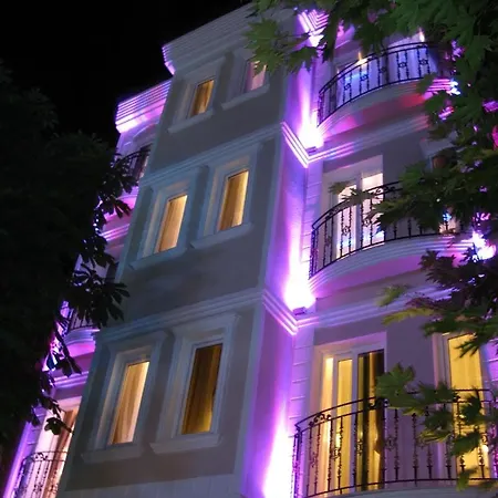 Hotel Charm 3*