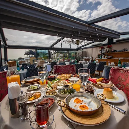 Tria Istanbul-special Category 4* İstanbul