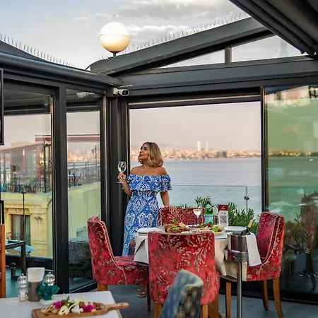 Tria Istanbul-special Category