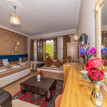 Ista Palace-grand Bazaar Hotel *
