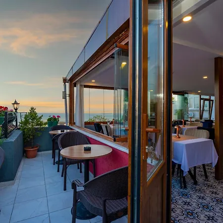 Harmony & Hotell 4*