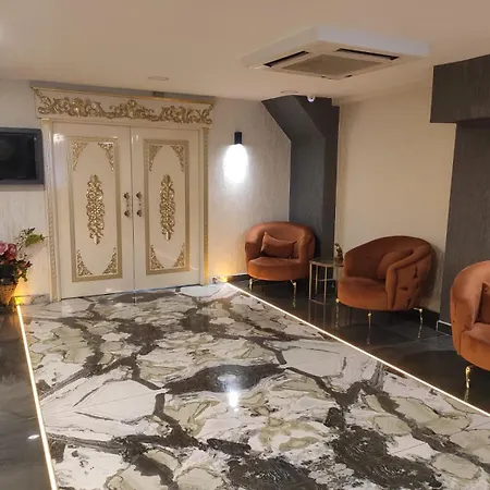 Vali Hotel 3*
