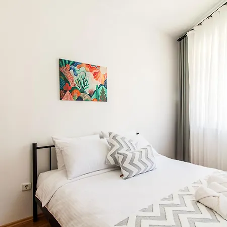 Secluded House , Near Bosphorus , 2 Ac , Fast Wifi *