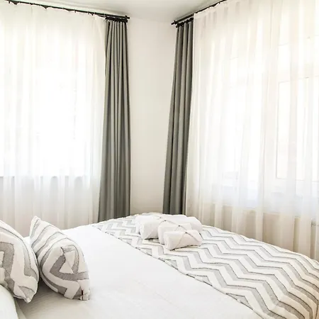Secluded House , Near Bosphorus , 2 Ac , Fast Wifi * Istanbul