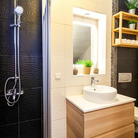 Holiday home Secluded House , Near Bosphorus , 2 Ac , Fast Wifi