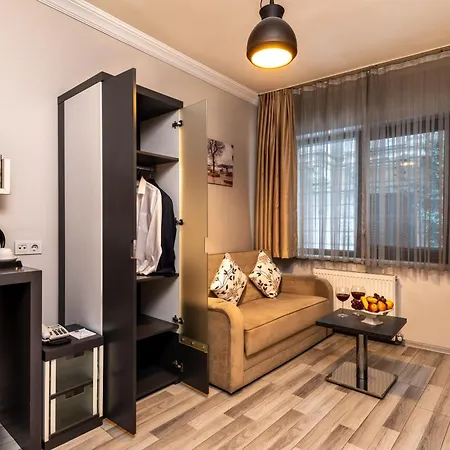 The Legend Platine Hotel *