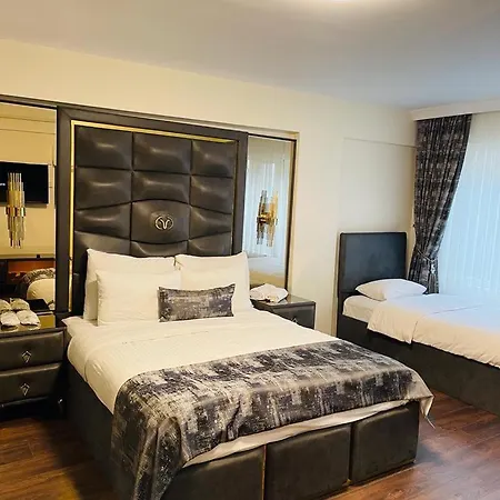 Aymira Aparthotel 3*