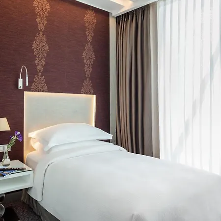 Burgu Arjaan By Rotana Hotel
