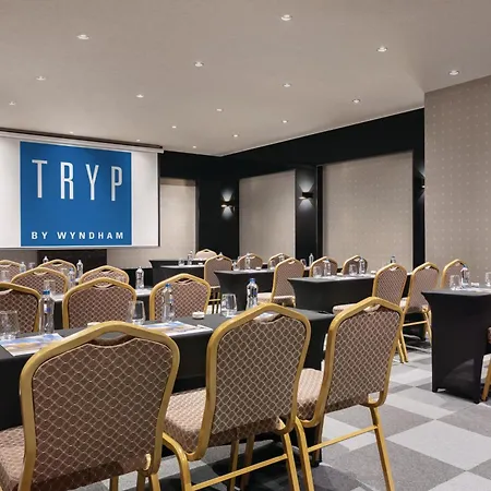 Tryp By Wyndham Sancaktepe Hotel Istanboel