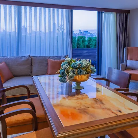 Apart-hotel Lord Morgan & Exclusive Design Cihangir