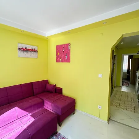 Plaesant With Balcony