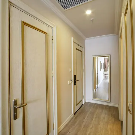 Halifaks Hotel 4*