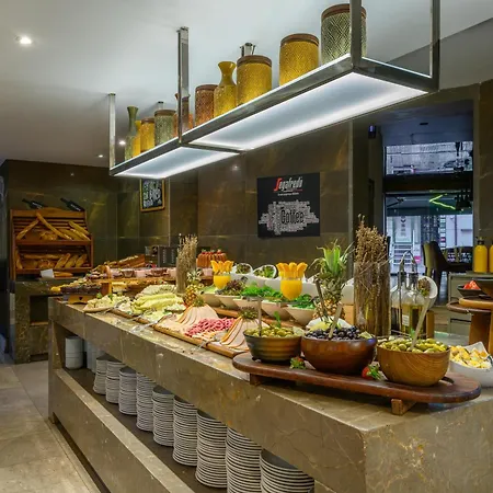 Hotel Ramada By Wyndham Grand Bazaar 4*