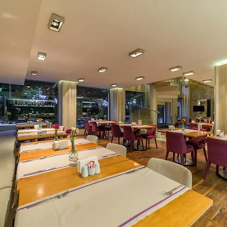 Ramada By Wyndham Grand Bazaar 4* Istambul