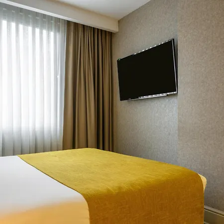 Hotel Ramada By Wyndham Grand Bazaar