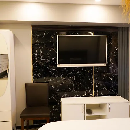 Grand Taksim Hotel