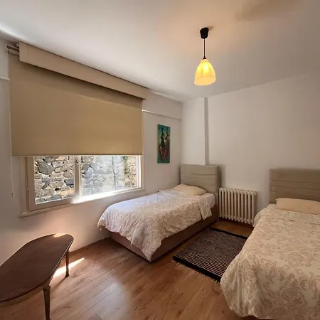 Garden View Near Zorlu Center * اسطنبول