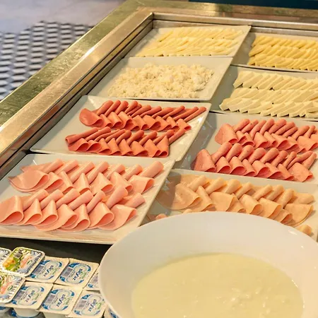 アザデ プレミア ホテル イスタンブール