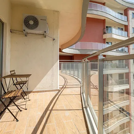 Linkinn Luxury & Apartment