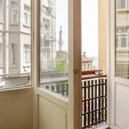 Cihangir Loft 1 Bedroom Flat Istanbul