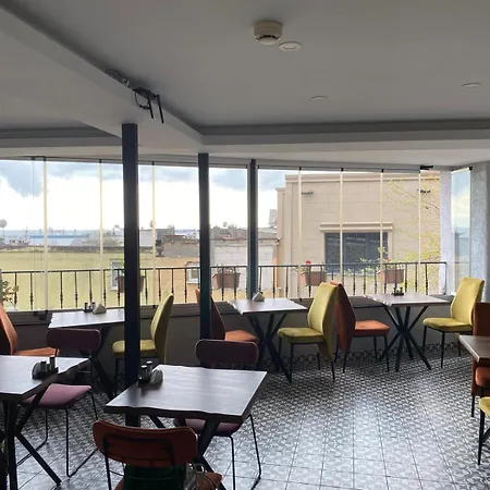 Tulip House Hotel 3*